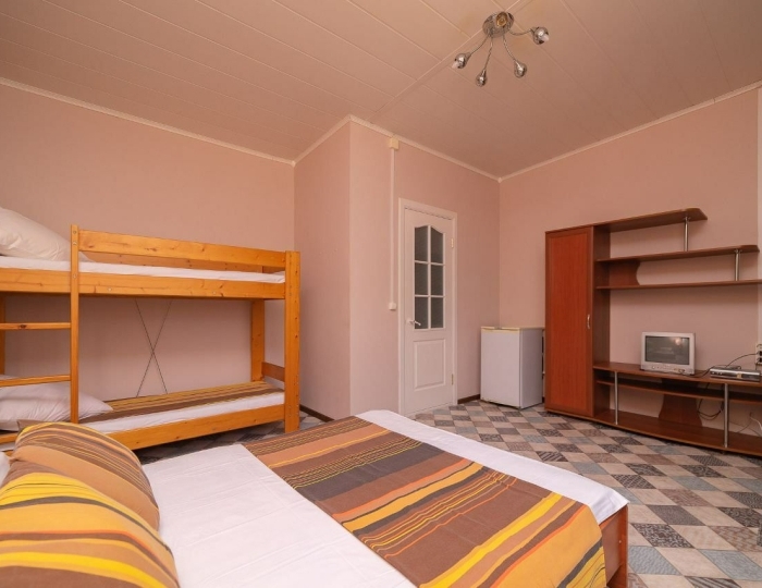 Стандарт 4-местный 1-комнатный стандарт - Отель Family Holiday / Фэмили Холидей Цандрипш